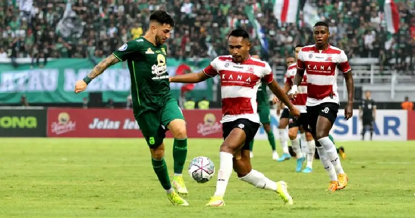 Jalannya Pertandingan Madura United vs Persebaya Surabaya
