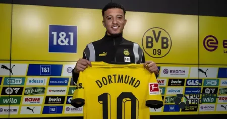 Jadon Sancho Resmi ke Borussia Dortmund: Seperti Pulang ke Rumah!